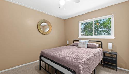 Big Fenced Backyard Sleeps 8 - Foto 3