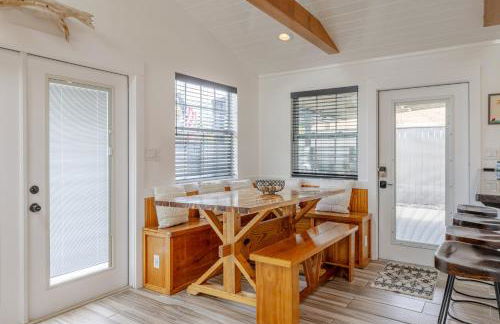 Bayview Cottage - Sun deck, pool, and more! - Foto 12