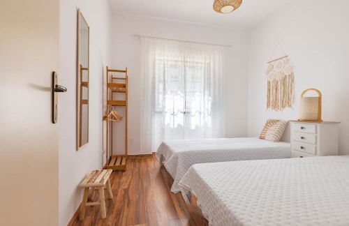 FLH Carvoeira House with Terrace - Photo 13