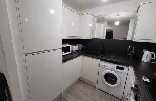 Garland Modern 2 Bedroom Apartment With Parking London - Foto 13