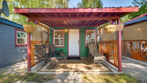 Riverfront Resort Cabin about 21 Mi to Crater Lake NP! - Foto 2