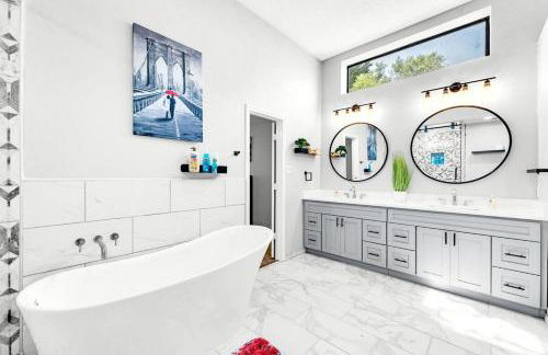 Hot Tub, 4BR with pool table, Pingpong, Air Hockey - Foto 14