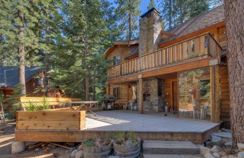 West Pine Cabin on the West Shore by Tahoe Getaways - 2 BR w 2 Bonus Rooms, Hot Tub, Pool Table & Pet Friendly - Foto 20