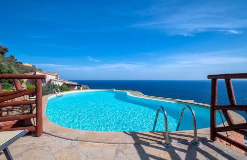 Villa Patty with infinity pool in front of the sea, parking and wifi - Foto 14