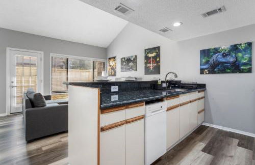 KING BED Well-Located Cozy Townhouse Retreat - Foto 6