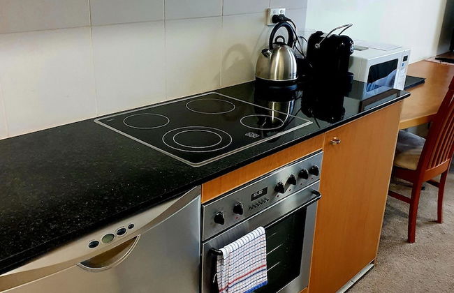 City Central Canberra Unit - Photo 15