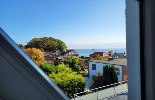 Große Penthouse Ferienwohnung mit Meerblick, Sonnenterrasse & Luxusbad von "Momentic" - Foto 11