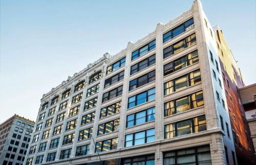 CozySuites The Block - Direct Skybridge Access #2 - Foto 36