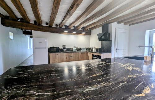 Maison familiale rénovée dans village médiéval - FR-1-591-712 - Foto 6