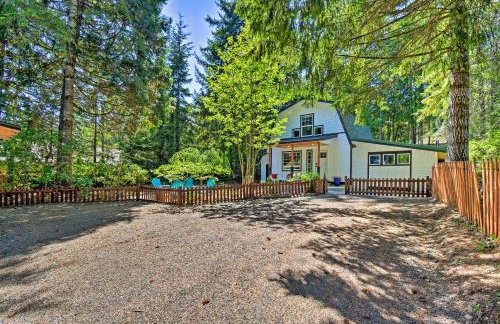 Quaint Lake Cushman Cottage w/ Private Access! - Foto 35