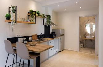 Vallia's Seaview & Stylish Apartments by Konnect, Nisaki - Photo 12