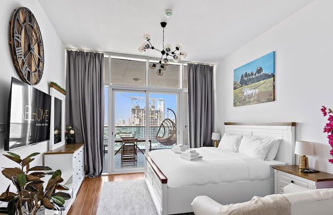 WelHome - Relaxing and Fancy Studio Apt with City View - Photo 5