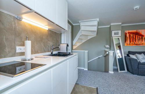 Gemütliche Wohnung unter Reet mit Pool und Sauna in Keitum - Photo 14