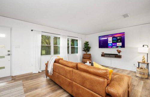 Modern Home Near UF, Stadium - Private Gazebo - Foto 6