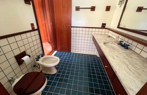 Spacious house with pool - 100m from the sea in Guaecá - Foto 18