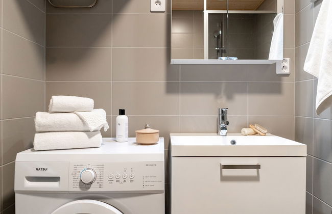 Bright studio by Logomo & Train station - Foto 6