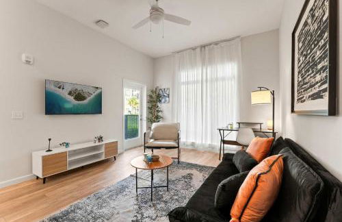 Riviere Apartments King Bed Suite & Pool & Gym & Pet Friendly & Near Epic Universe - Foto 24