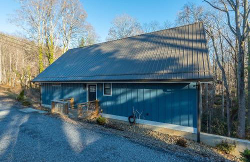 Spacious 4BR Mountain Retreat for 16 in Fairview - Foto 35