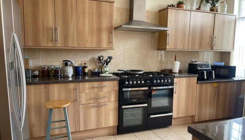 St Judes, Mundesley - Foto 2, stove, dishwasher, toaster