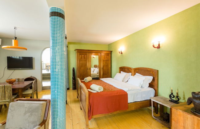 Castle in Old Town - Photo 5