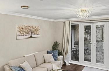 Entire home Sleeps 5 guest 5 mins fromMCR City - Foto 6