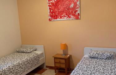 Traumhaus für 6 Personen mit spektakulärem privaten Pool und schönem Ausblick in die Natur - Foto 38