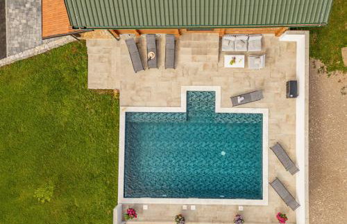 Log Cabin Valley - Private Villa with Pool - Photo 13