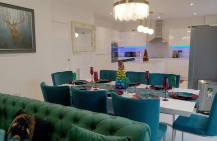 5 Bedroom Luxury Home, Aylesbury - London - Foto 1