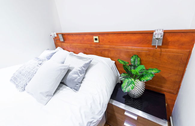 PML Apartments Gloucester Place - Photo 9