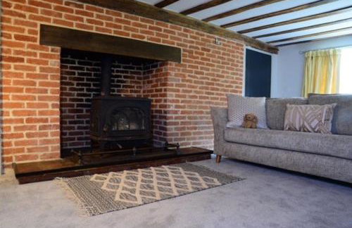 Stunning Manor Farmhouse - Photo 18