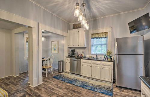 Bright and Airy Durham Cottage with Covered Porch - Photo 12