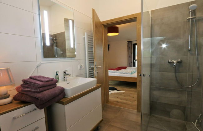 Chalet Alpenzauber mit Beheiztem Pool, Inzell - Photo 15