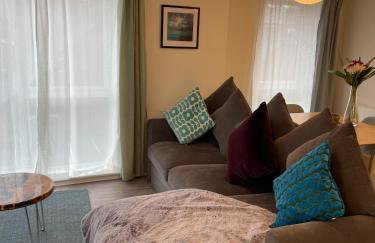 Number 15 Luxurious Two Bedroom Apartment - Photo 3