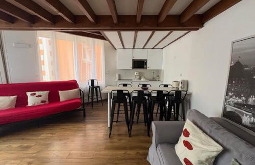 Paris Eiffel Tower et Disney apartments, parkings gratuits et sécurisés, 10 minutes métro to Paris - Foto 51