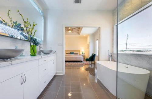 Cute Cozy house close to major sporting events and restaurants - Foto 32