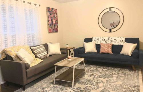 * Radiant Retreat * King Bed * Long Term Stays * - Foto 10