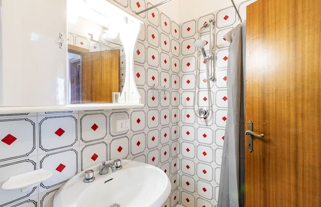 Bright Home With Wonderful Sea View - Photo 14