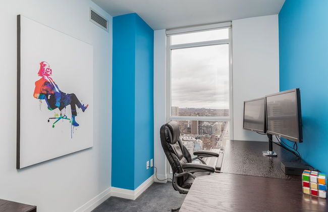 QuickStay - Incredible Downtown Condo, Yonge & College - Photo 11