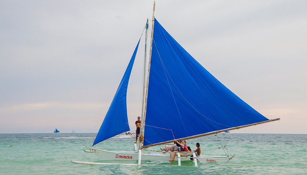 Paraw Sailing Experience - Photo 1