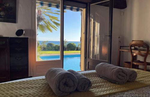 La Roche Bleue - Villa de charme avec vue exceptionnelle bord de mer piscine privée jardin et terrasse - Foto 24