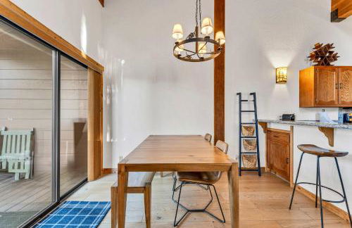 Cozy Mountain Retreat in Truckee Near Northstar - Foto 11