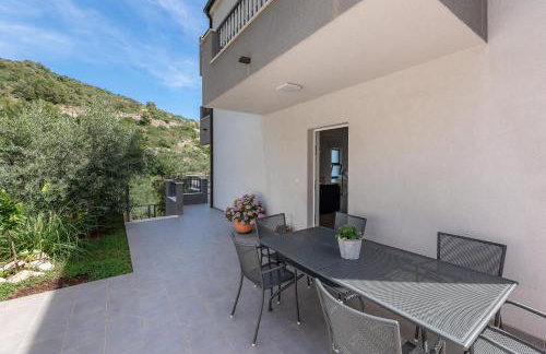 ISLAND HVAR LUXE Holiday Villa Maslina with Beach - Photo 50