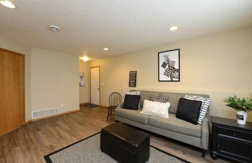 Updated Twin Home near Sanford Medical Center - Foto 25