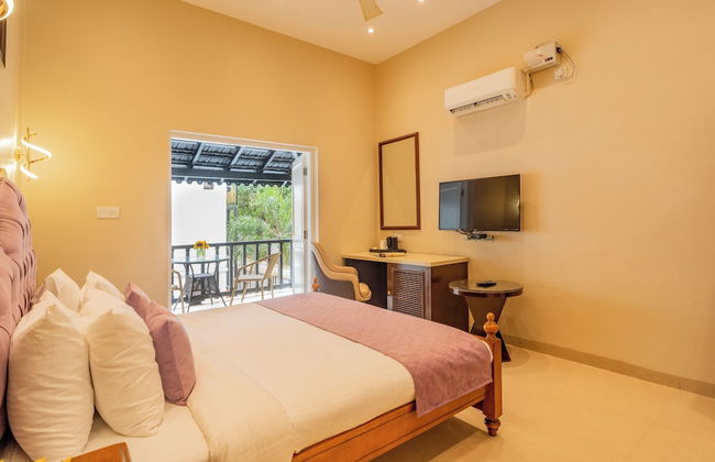 Emperor Ozran by Alaya Stays - Photo 36