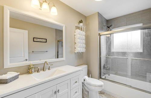 Waterfront Escape in Cub Run with Deck and Hot Tub! - Foto 18