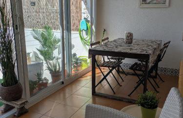 Mediterranean Chill House BBQ & Pools - Foto 23