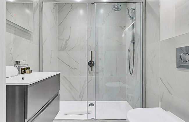 Sunny 2-bed Flat in Chiswick - Foto 18