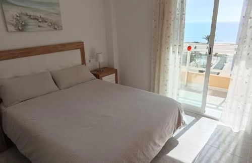 Apartamento céntrico en la playa con piscina. - Foto 7