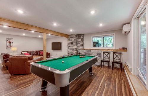 Bartlett Vacation Rental with Wraparound Deck! - Photo 4