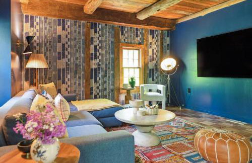 Unique Fully Restored Landmark Barn in Hudson - Foto 2